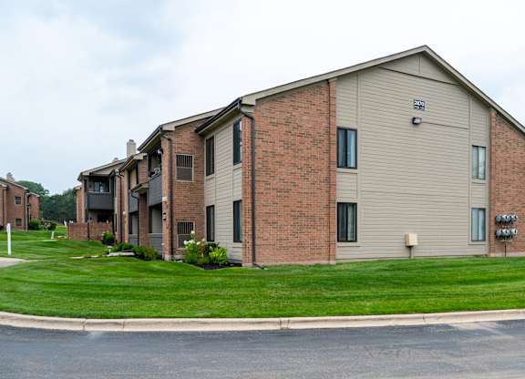 Exterior at Pine Ridge Apartments, Michigan, 48307