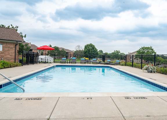 Swimming Pool at Pine Ridge Apartments, Rochester Hills, 48307
