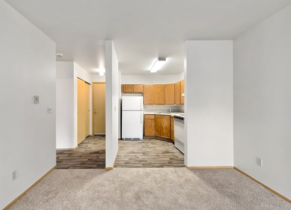Candlewood Apartment Home