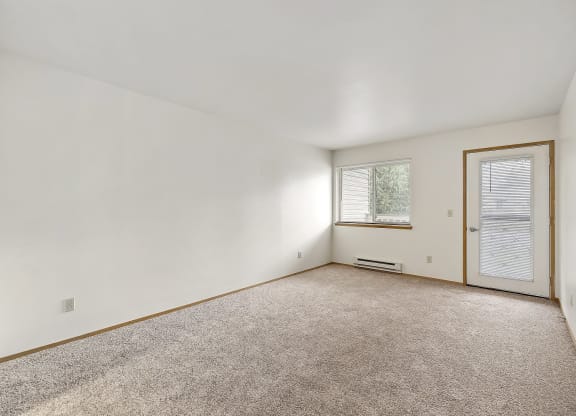 Candlewood Apartment Home