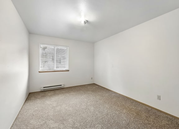 Candlewood Apartment Home