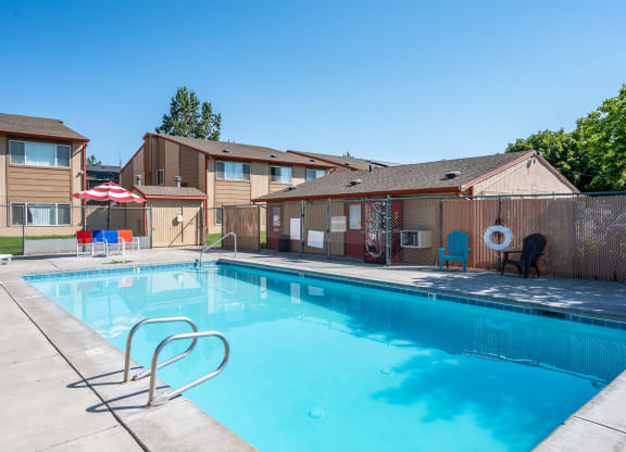 The Bluffs Pool