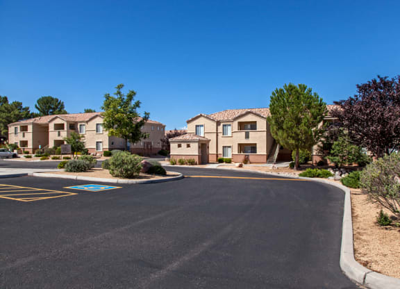 AspenRidge_Photo_Exterior