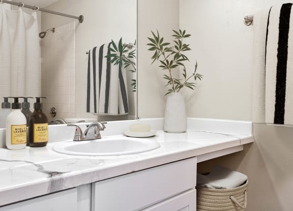 Amber Court_2 Bed x 2 Bath