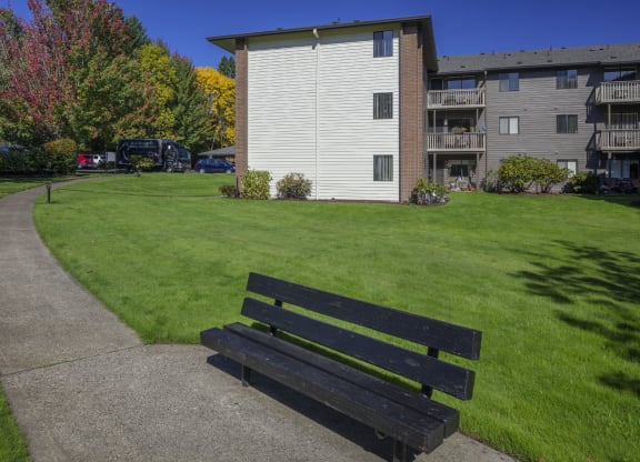 CreeksideVillage_Photo_Exterior