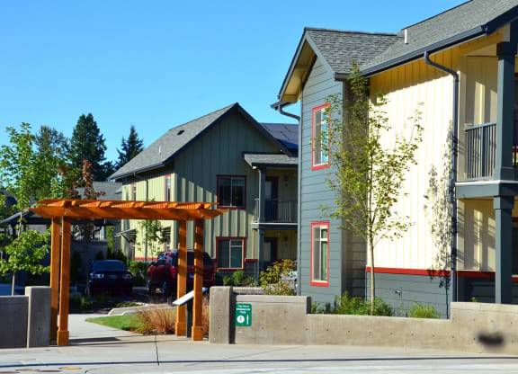 Willakenzie Crossing_Exterior