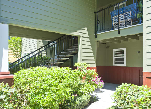 Green Leaf_Exterior