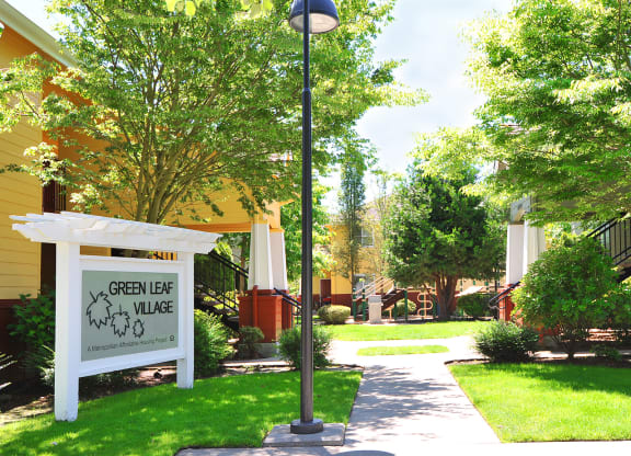 Green Leaf_Exterior