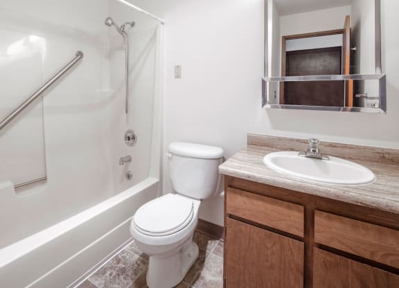 EastFairTerrace_Photo_Bathroom