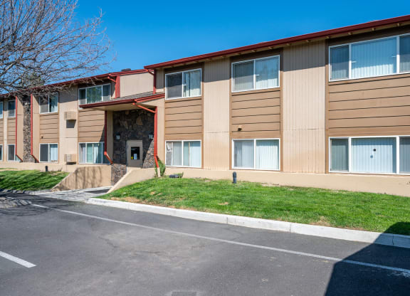 The Bluffs Exterior