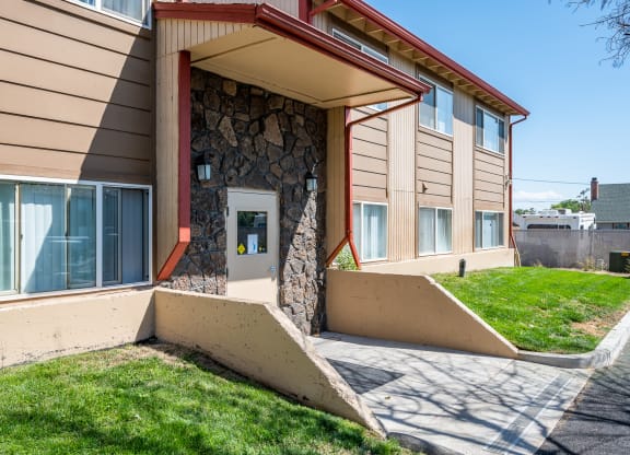 The Bluffs Exterior