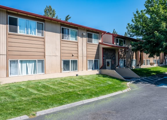 The Bluffs Exterior