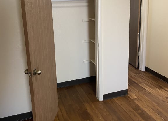 Vah-ki Court 1 Bedroom