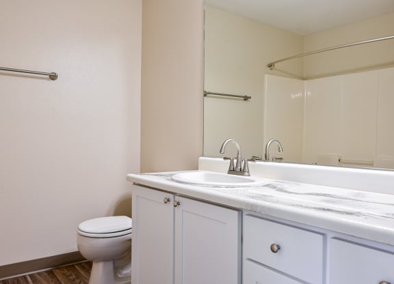Suzann Plaza 2 Bed x 2 Bath