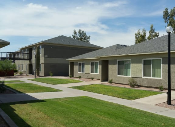 Vah-ki Court Outside apartments