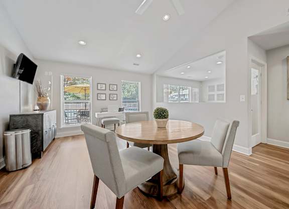 Elegant Dining Space at Brandemere Apartment Homes, North Carolina