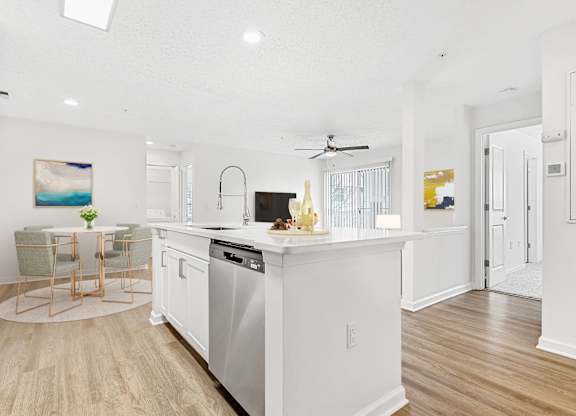 Kitchen And Dining Area at The Grayson Apartment Homes, Charlotte, North Carolina