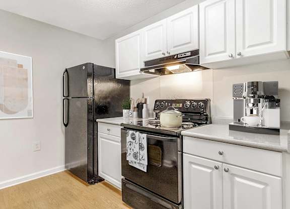 Kitchen Appliances at The Grayson Apartment Homes, Charlotte, North Carolina