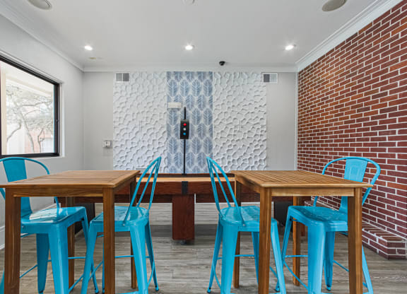 clubhouse lounge area with table seating