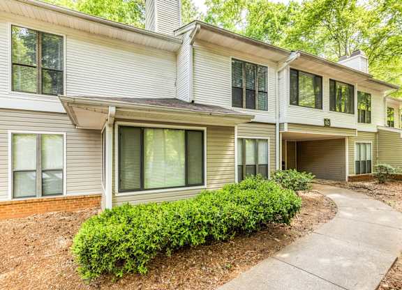 Walking Path at Woodlyn on the Green Apartment Homes, North Carolina, 27513