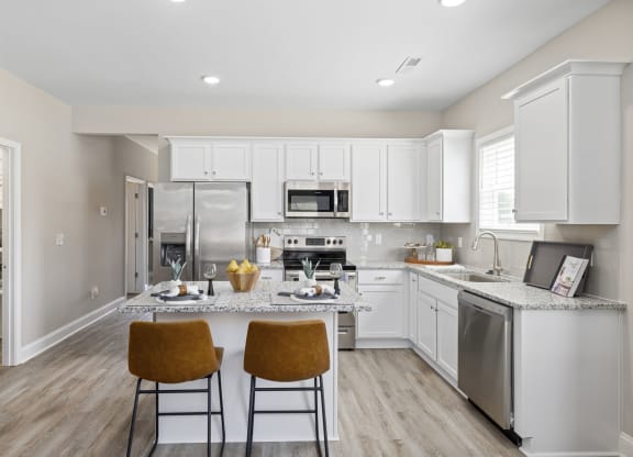 Kitchen with breakfast bar