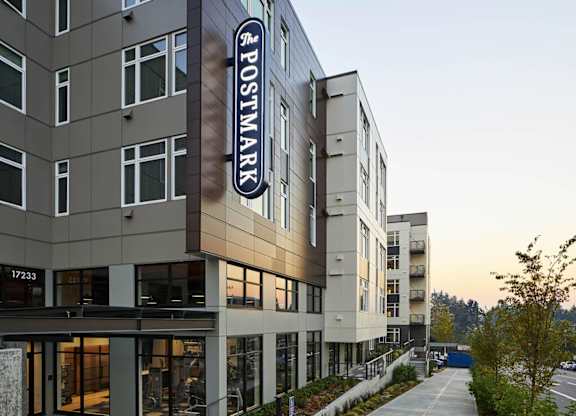 Exterior Landscape at Postmark Apartments, Shoreline, 98155