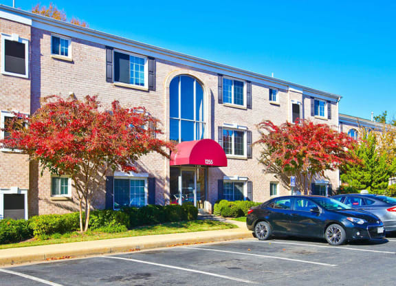 Dulles Glen Apartment View at Dulles Glen, Virginia, 20170