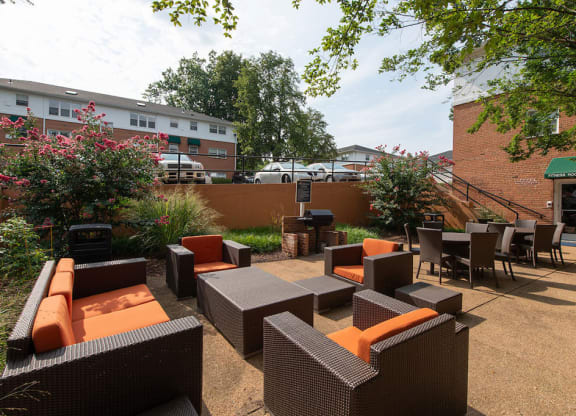 Outdoor Resident Lounge at Park Georgetown, Arlington, Virginia