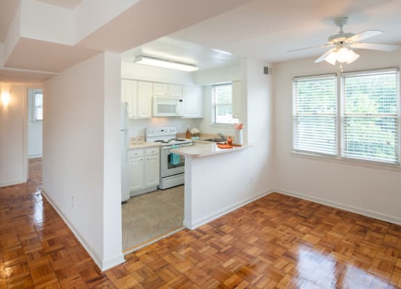 Hardwood Flooring at Park Georgetown, Arlington, Virginia