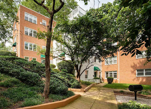 Beautiful Path at Park Georgetown Apartments, Arlington