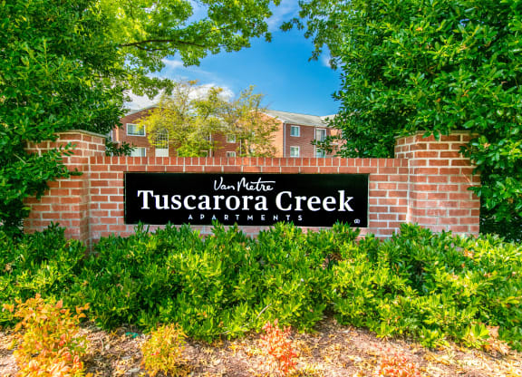 Entrance to Tuscarora Creek in Leesburg, VA