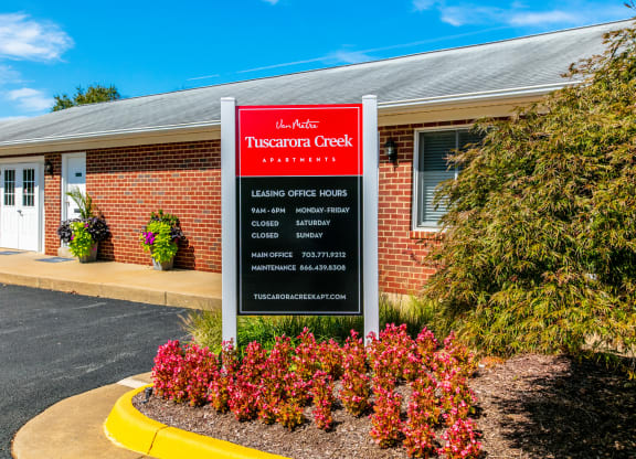 Leasing Office Entrance at Tuscarora Creek  in Leesburg, 20175