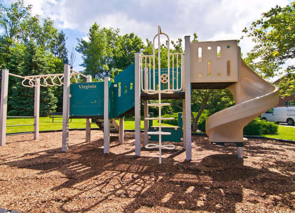Playground at Tuscarora Creek  in Leesburg, 20175