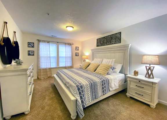 Gorgeous Bedroom at Helena Springs, Augusta