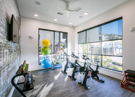Modern Fitness Center at Cue Luxury Apartments, Cypress, TX