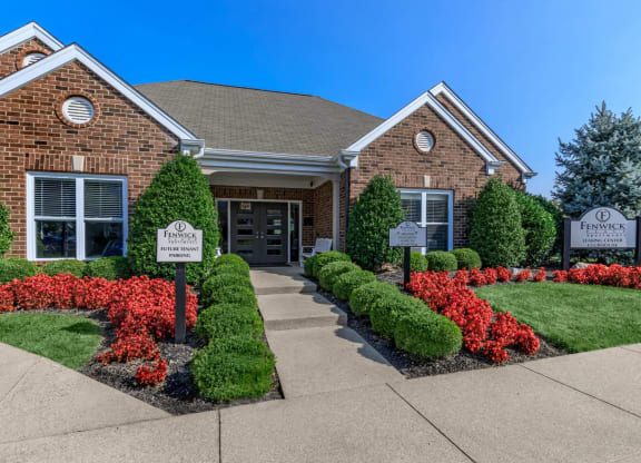 Fenwick_Place_Exterior_12_Louisville_KY