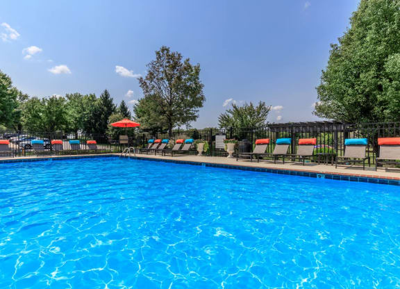Fenwick_Place_Pool_6_Louisville_KY