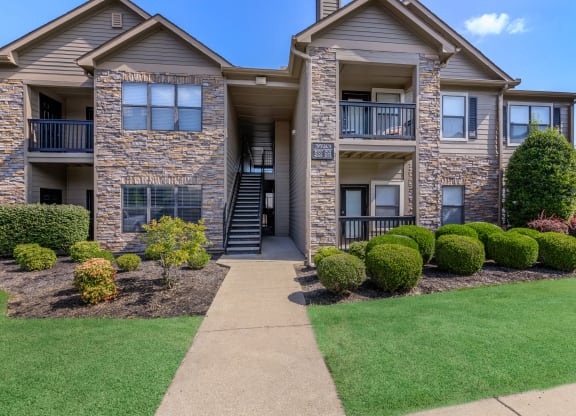 Terraces_At_Forest_Springs_Exterior_7_Louisville_KY