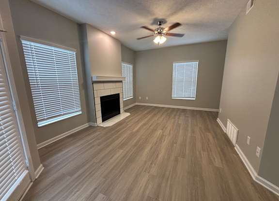 Fenwick Place Apartments in Louisville, KY 40220 - Living room with fireplace