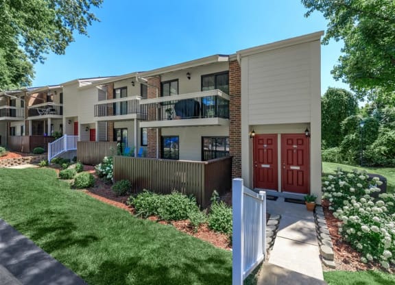 Park_Forest_Exterior_8_St_Louis_MO