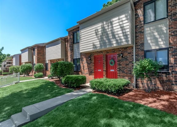 Park_Forest_Exterior_6_St_Louis_MO