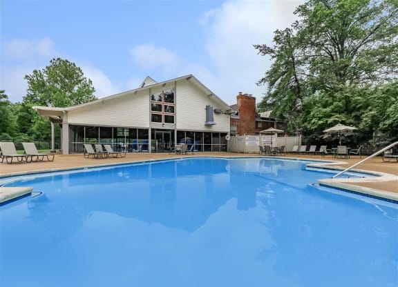 Whispering_Hills_Pool_3_St_Louis_MO