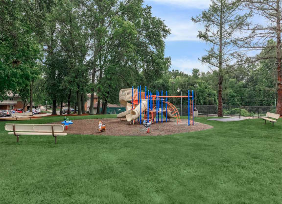 Whispering_Hills_Amenity_1_St_Louis_MO
