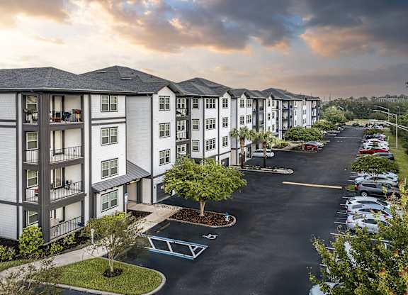 The Point at Tamaya Luxury Apartments in Jacksonville, FL 32246 Exterior 01