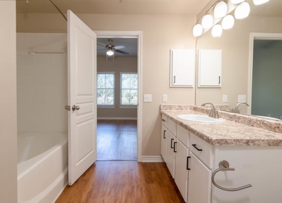 Westshore_Colony_Interior_8_New_Braunfels_TX