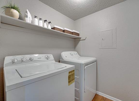 White Washing Machine at Bardin Oaks Apartments, Texas, 76018