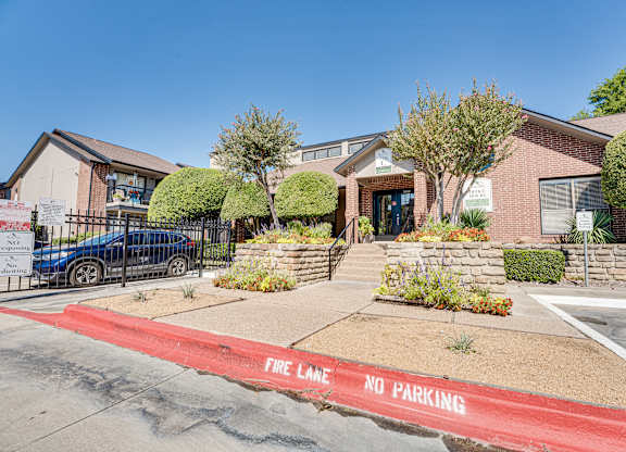 Leasing Office at Bardin Oaks Apartments, Texas