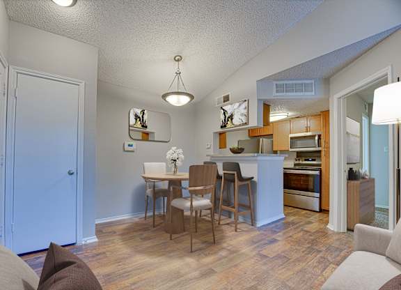 Wooden dinning table at Timberglen Apartments, Dallas Texas