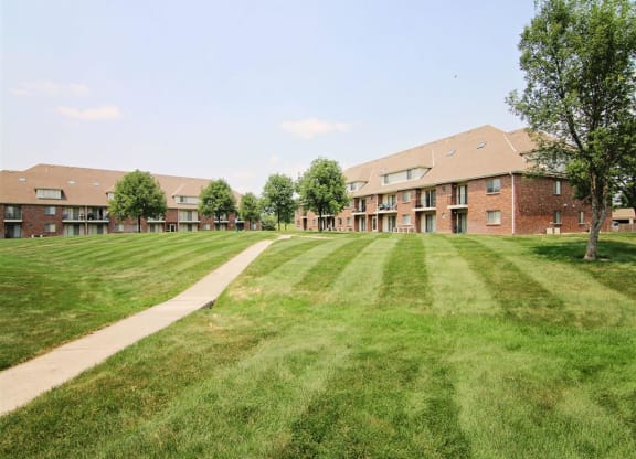 great big lawn at Fountain Glen Apartments in Lincoln Nebraska