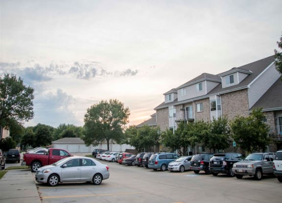 Exteriors-Skyline View Apartments Outside Building View Lincoln NE